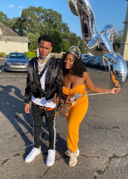 Richboy.Troy as seen in a picture that was taken with his sister Steph Thomas on the day of her birthday in August 2020