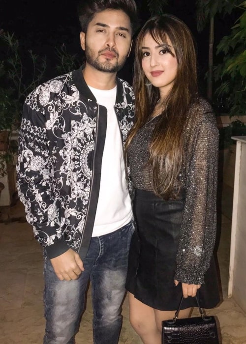 Riya Sharma posing for a picture alongside Sumit Sharnagat in Mumbai, Maharashtra on New Year’s Eve 2020