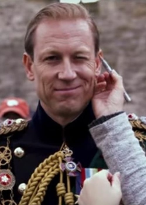 Tobias Menzies caught winking in the past