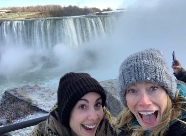 Alyssa Sutherland (Right) and her friend Carly P at Niagara Falls in Ontario, Canada in November 2018