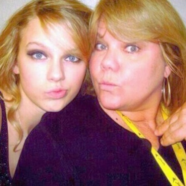Andrea Swift and her daughter Taylor Swift as seen in a picture that was taken in the past