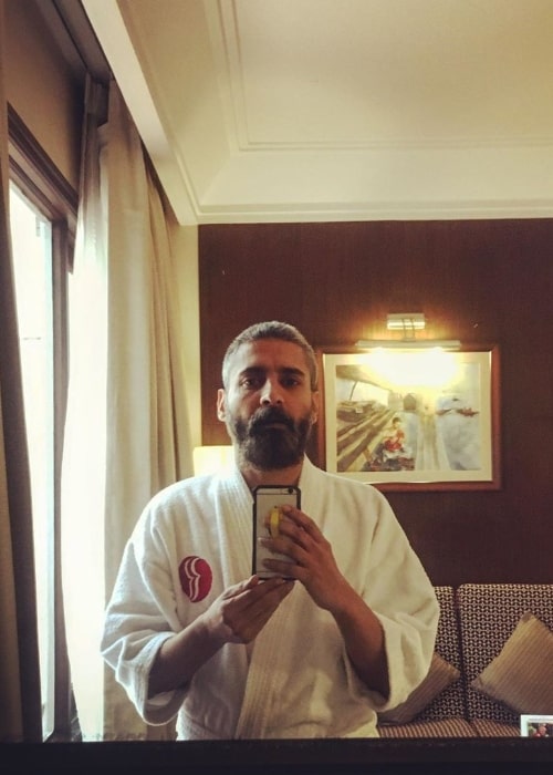 Chandan Roy Sanyal as seen while clicking a mirror selfie in July 2020