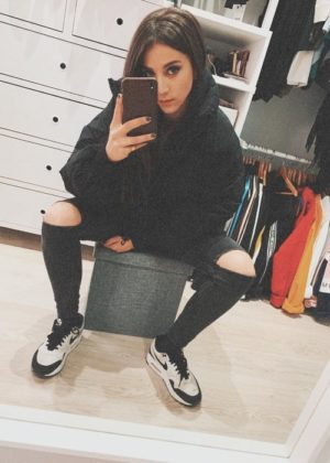 Claudia Salas Height, Weight, Age, Boyfriend, Family, Biography, Facts