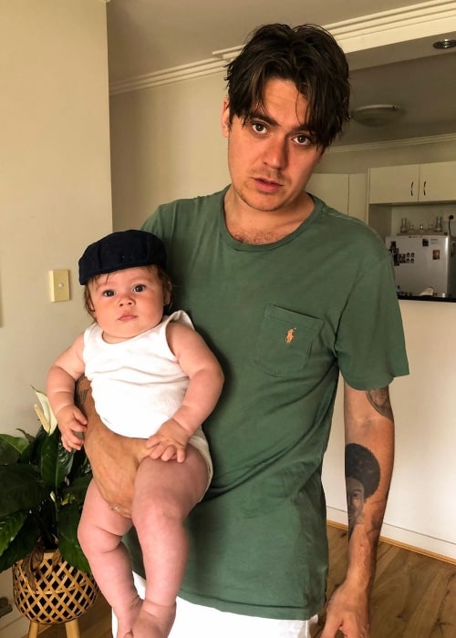 Frankie Cocozza as seen in a picture with his son in Sydney, Australia in November 2019