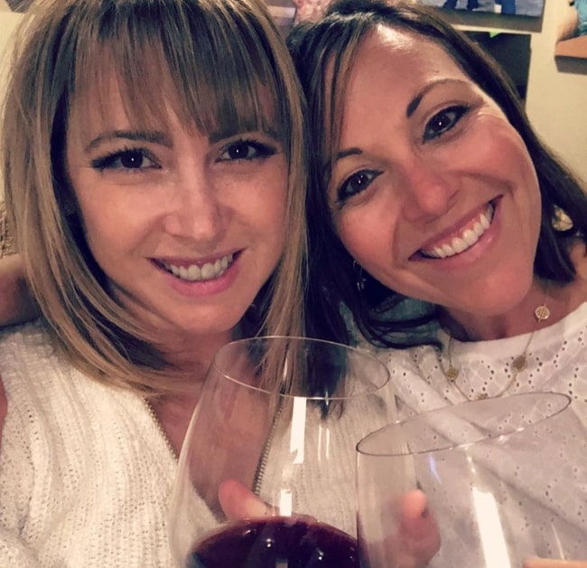 Jennifer Tisdale (Left) and her friend Erika Jarrick as seen in an Instagram post in April 2020