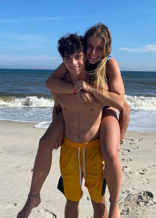 Jordan Licausi and his beau Kayla Vengroski as seen in a picture that was taken at the beach in July 2020