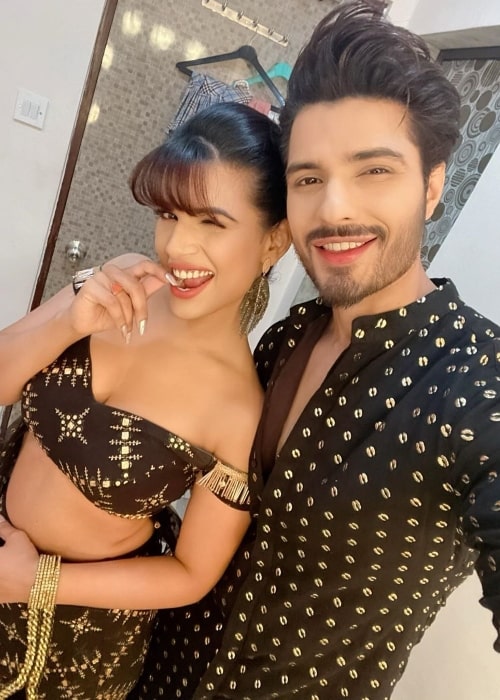 Naina Singh as seen while winking for a selfie alongside Vin Rana