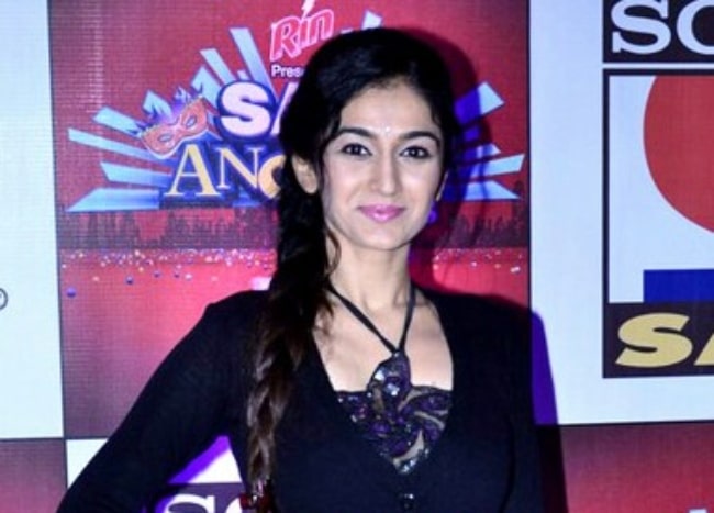 Neha Mehta as seen while posing for the camera at SAB Ke Anokhe Awards in August 2014