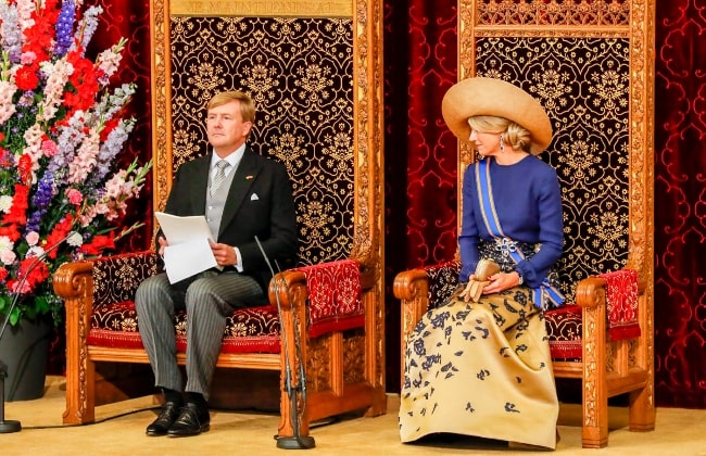 Queen Máxima of the Netherlands at the side of Willem-Alexander as he reads the speech from the throne on Prince's Day in September 2016