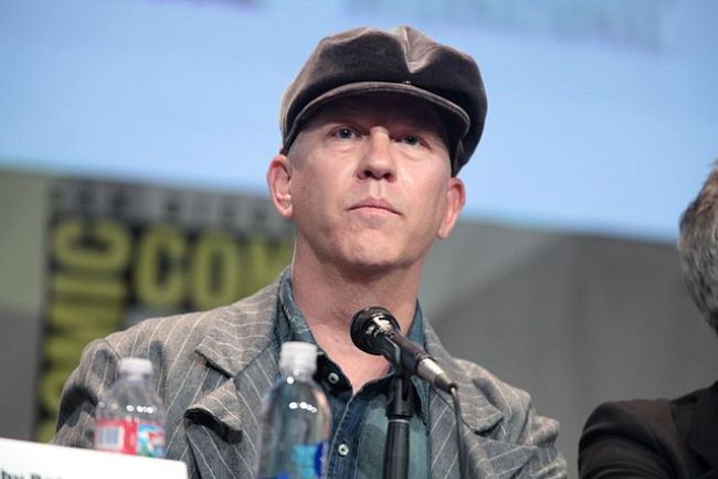 Ryan Murphy speaking at the San Diego Comic Con in 2015