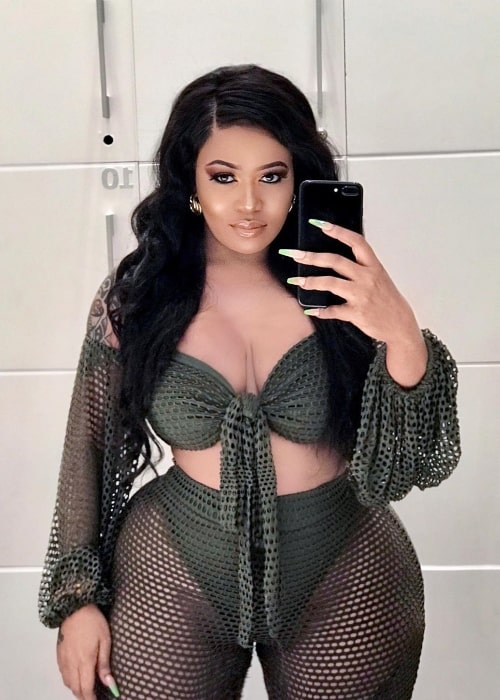 Vera Sidika as seen while taking a mirror selfie at Nikki Beach Resort & Spa Dubai in November 2019