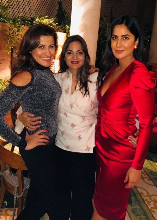 Alvira Khan Agnihotri (Center) smiling in a picture along with Yasmin Karachiwala (Left) and Katrina Kaif in January 2019