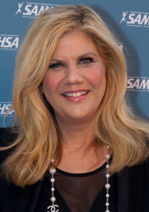 Kristen Johnston Height, Weight, Age, Boyfriend, Facts, Biography
