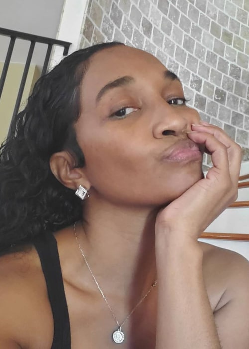 Rozonda Thomas in an Instagram selfie from October 2020