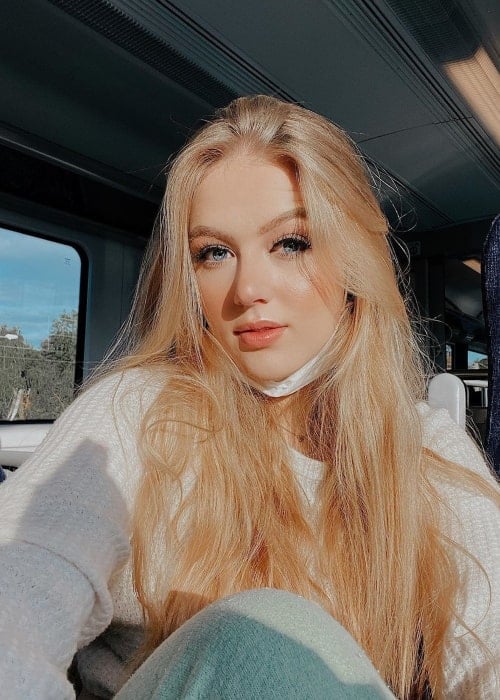 Tessa Bear in a selfie that was taken in October 2020