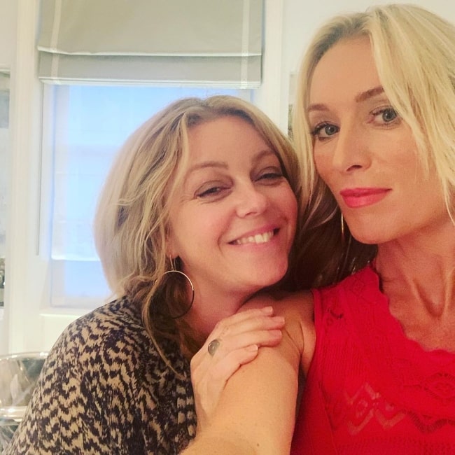 Victoria Smurfit taking a selfie with Wendy Snowdon in October 2019