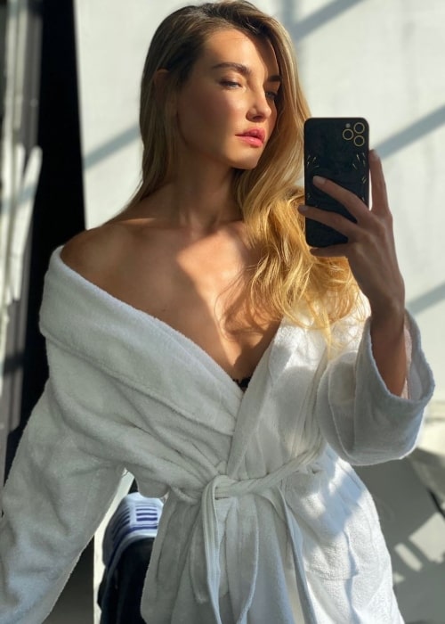 Alina Baikova as seen in a selfie that was taken in New York City, New York in November 2020