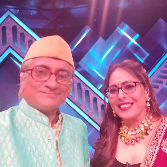 Amit Bhatt as seen while taking a selfie along with Geeta Kapoor in Mumbai, Maharashtra in November 2020