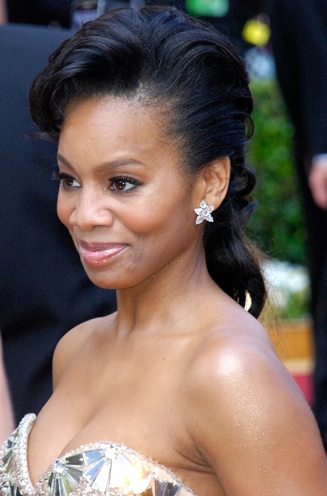 Anika Noni Rose pictured at the 2010 Academy Awards