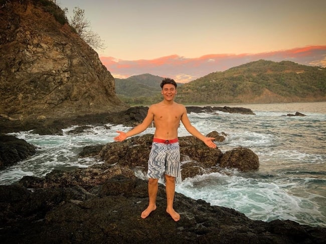 Grant Durazzo posing for a picture while enjoyig a sunset at Hotel Punta Islita in January 2020