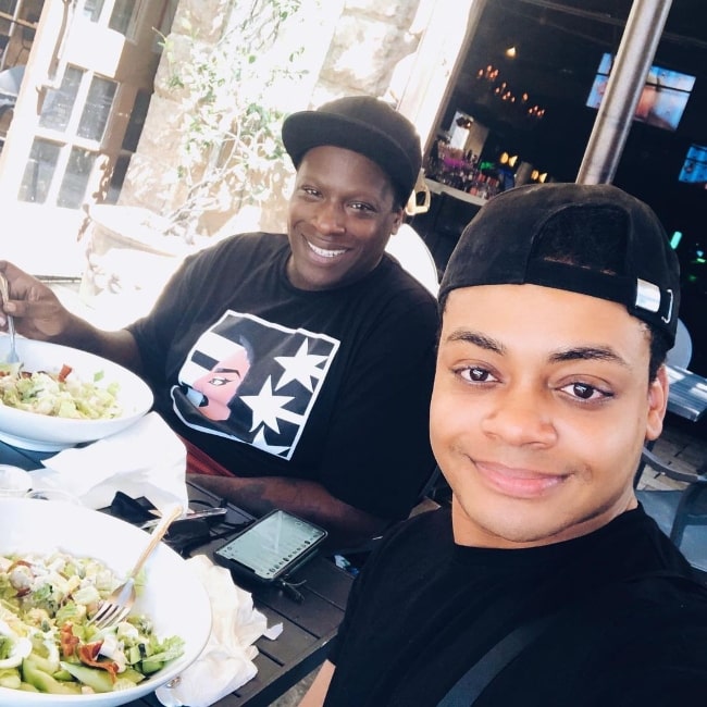 Heidi N Closet smiling and clicking a selfie along with Widow Von'du at The Abbey Food & Bar - West Hollywood, California, United States