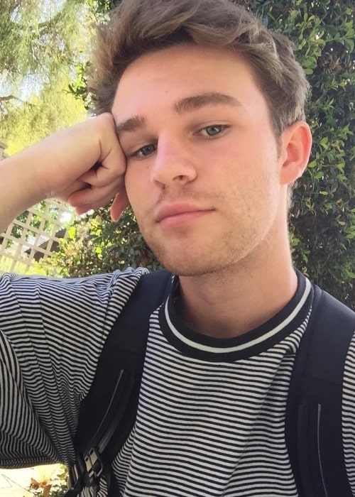 Hunter Summerall taking a selfie in September 2017