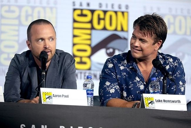 Luke (right) seen with Aaron Paul at the 2019 San Diego Comic-Con for Westworld