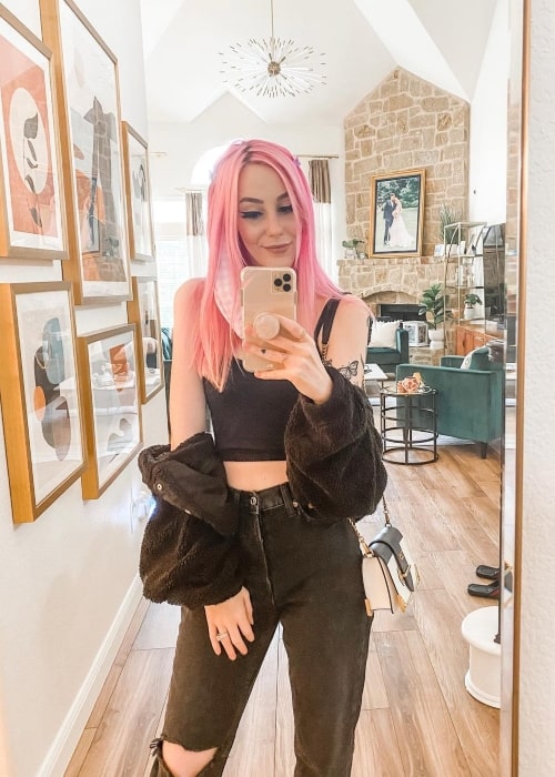 MeganPlays as seen in a selfie that was taken in Dallas, Texas in September 2020