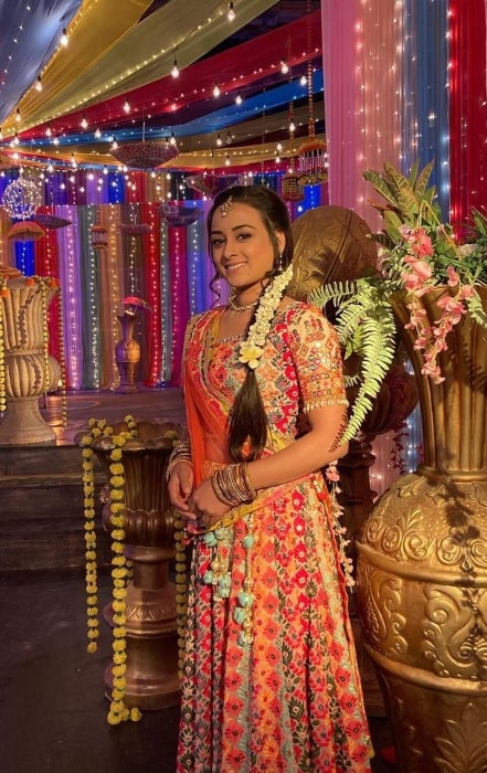 Sneha Jain posing for a picture in November 2020