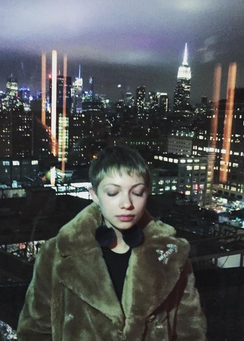 Tavi Gevinson as seen in an Instagram Post in October 2015