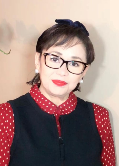 vilma-santos-height-weight-family-facts-spouse-education-biography