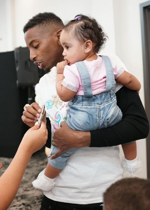 Badkidlondyn as seen in a picture that was taken with her father FunnyMike in July 2020