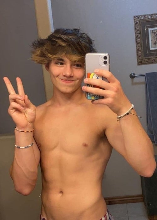 Bryce McKenzie as seen in a shirtless selfie that was taken in August 2020