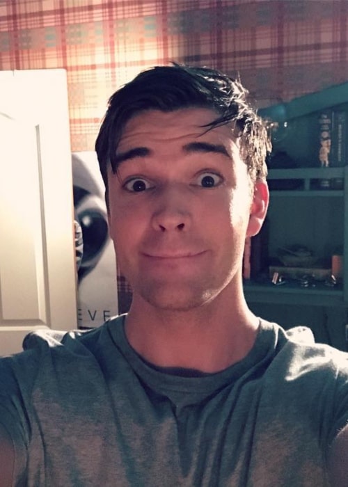 Burkely Duffield in January 2018 finding it hard to contain all his excitement with only 10 days left for the Season 2 premiere of the TV show Beyond (2017–2018)