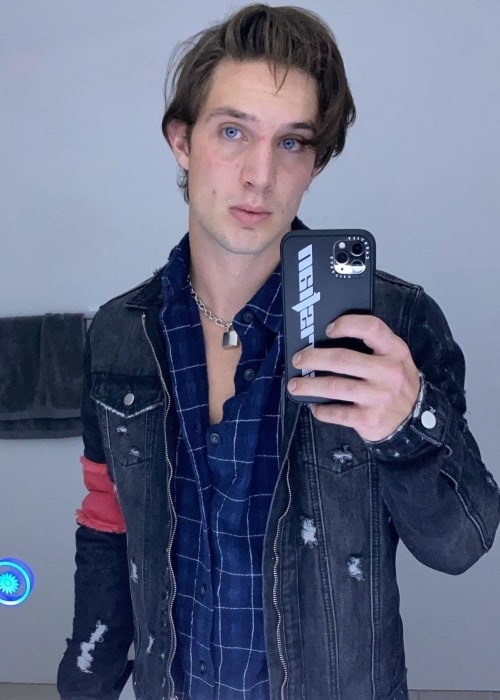 Christian Seavey as seen in a selfie that was taken in December 2020