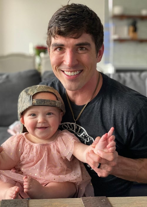 Cody Nickson with his daughter Maverick, as seen in March 2020