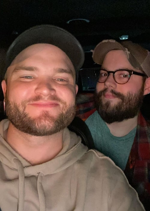 Dakotaz as seen in a selfie that was taken with music artists J.Cyrus in March 2020