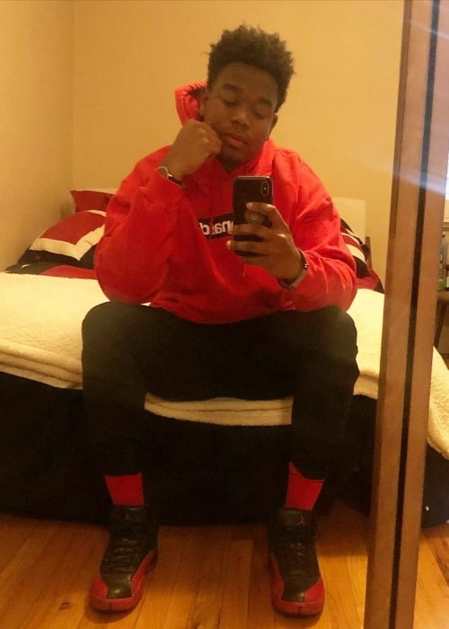 Dexter Darden as seen while taking a mirror selfie in December 2020