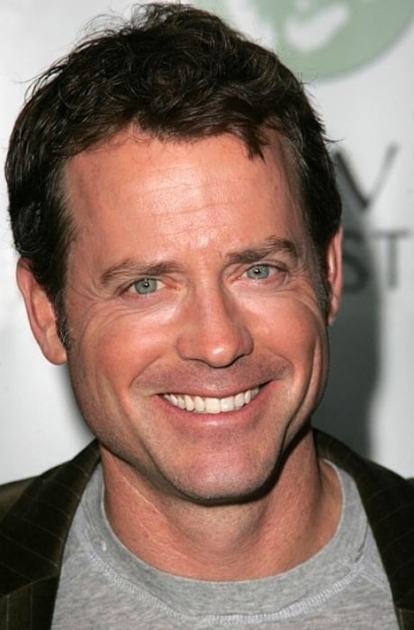 Greg Kinnear all smiles in the past