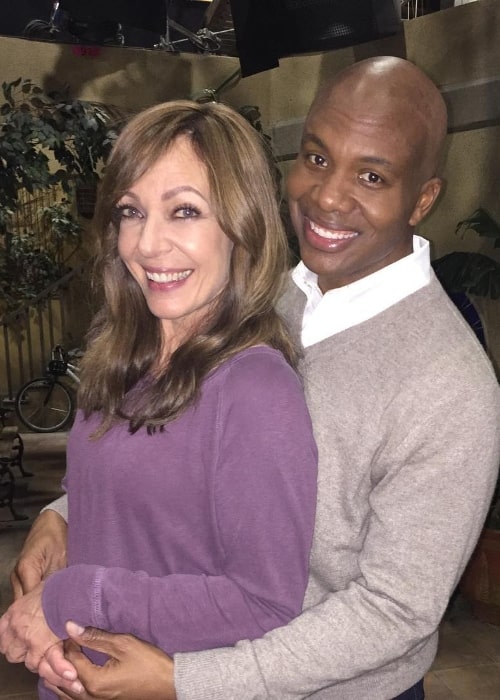 Leonard Roberts as seen while smiling in a picture alongside Allison Janney
