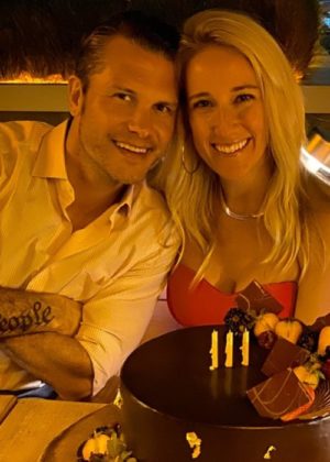 Pete Hegseth Height, Weight, Family, Facts, Spouse, Education, Biography