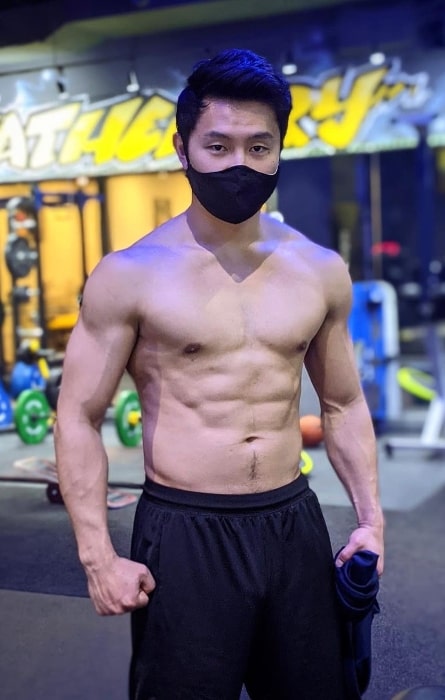 Simu Liu as seen while posing shirtless for the camera showing his toned body in an Instagram post in December 2020