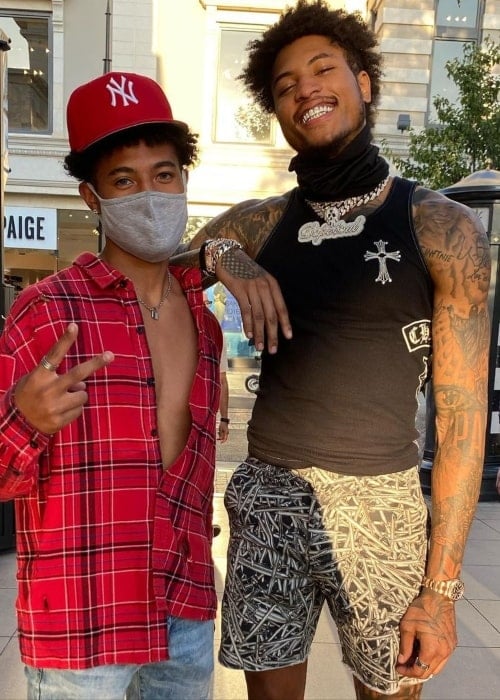 Sora Simmons in a picture with professional basketball player Kelly Oubre Jr. in August 2020