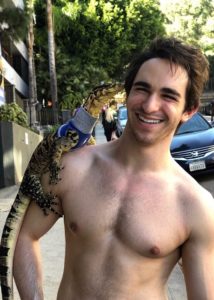 Zachary Gordon Height, Weight, Age, Girlfriend, Family, Facts, Biography