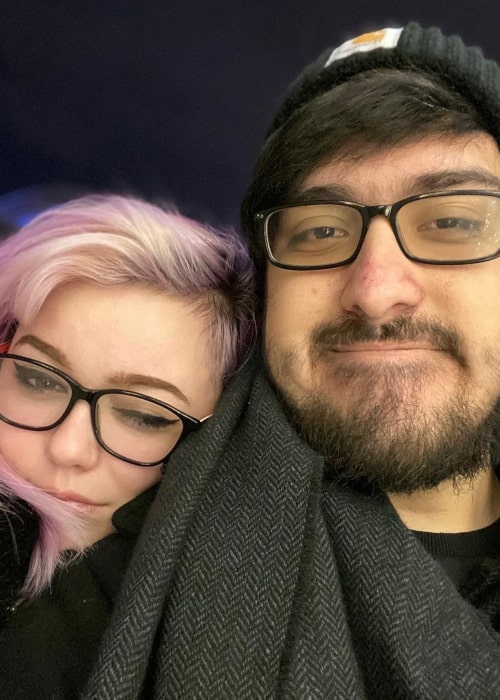 Alex Galvez as seen in a selfie that was taken with his partner cosplayer and streamer MiniiDear at the CN Tower in December 2019