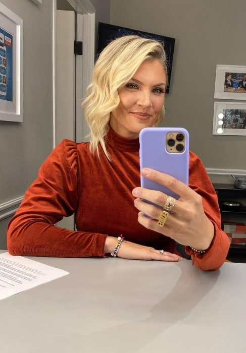 Amanda Kloots as seen while taking a mirror selfie in Los Angeles, California in October 2020