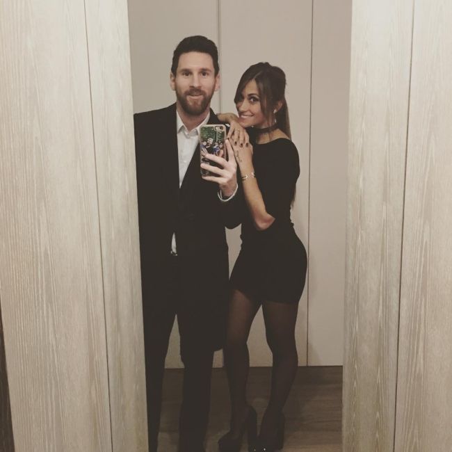 Antonela Roccuzzo and Lionel Messi as seen together in February 2017