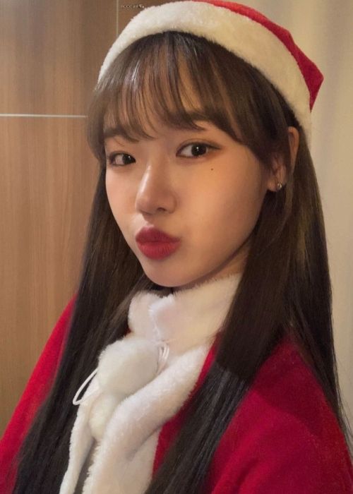 Choi Yoo-jung as seen on Christmas Day in 2020