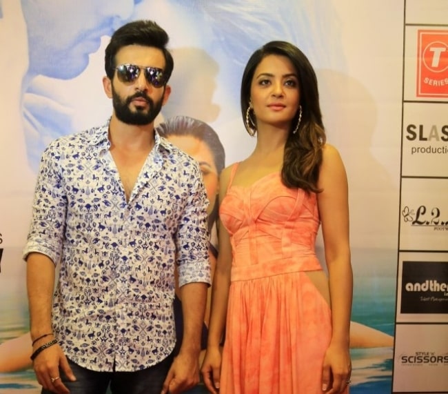 Jay Bhanushali and Surveen Chawla at the promotion of 'Hate Story 2' in January 2015