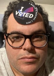 Josh Gad Height, Weight, Family, Facts, Spouse, Education, Biography